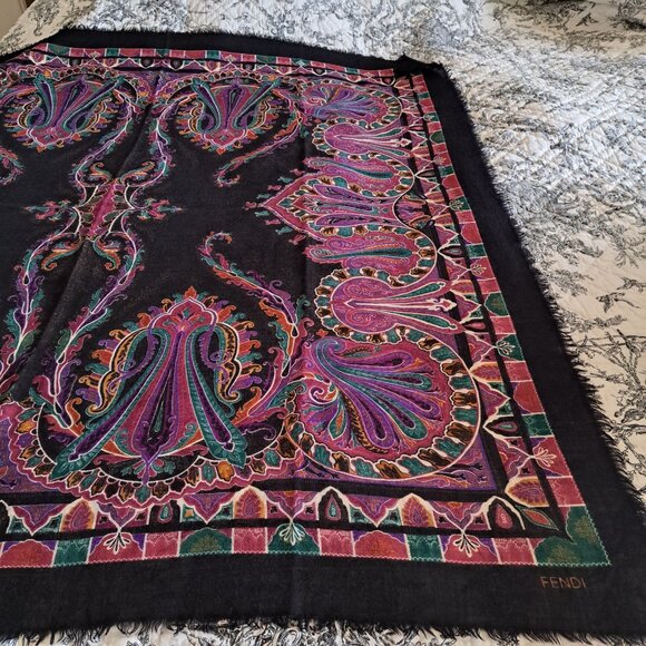 FENDI Luxurious Rare VTG Logo Wool Shawl India Pattern Scarf Large Square 53in - Picture 3 of 11